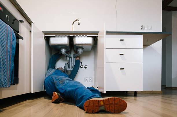Professional Leak Detection technician working in Petersham, MA